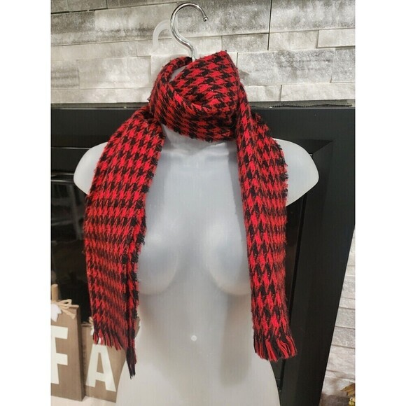 Michelle Stuart Accessories - Michelle Stuart Berry & Black Herringbone Scarf 100% Acrylic 52"  Lightweight